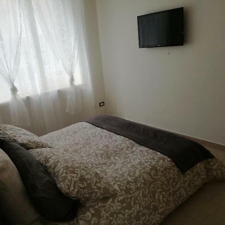 Residenza Il Viale เปียเชนซา ภายนอก รูปภาพ