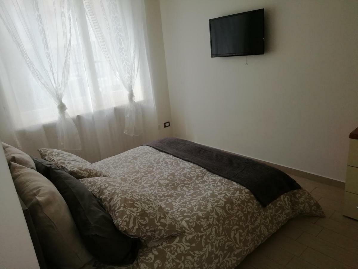 Residenza Il Viale เปียเชนซา ภายนอก รูปภาพ
